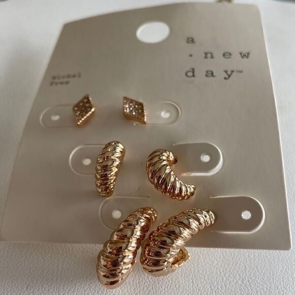 a.new.day 3 earrings gold color NWT - Picture 2 of 5